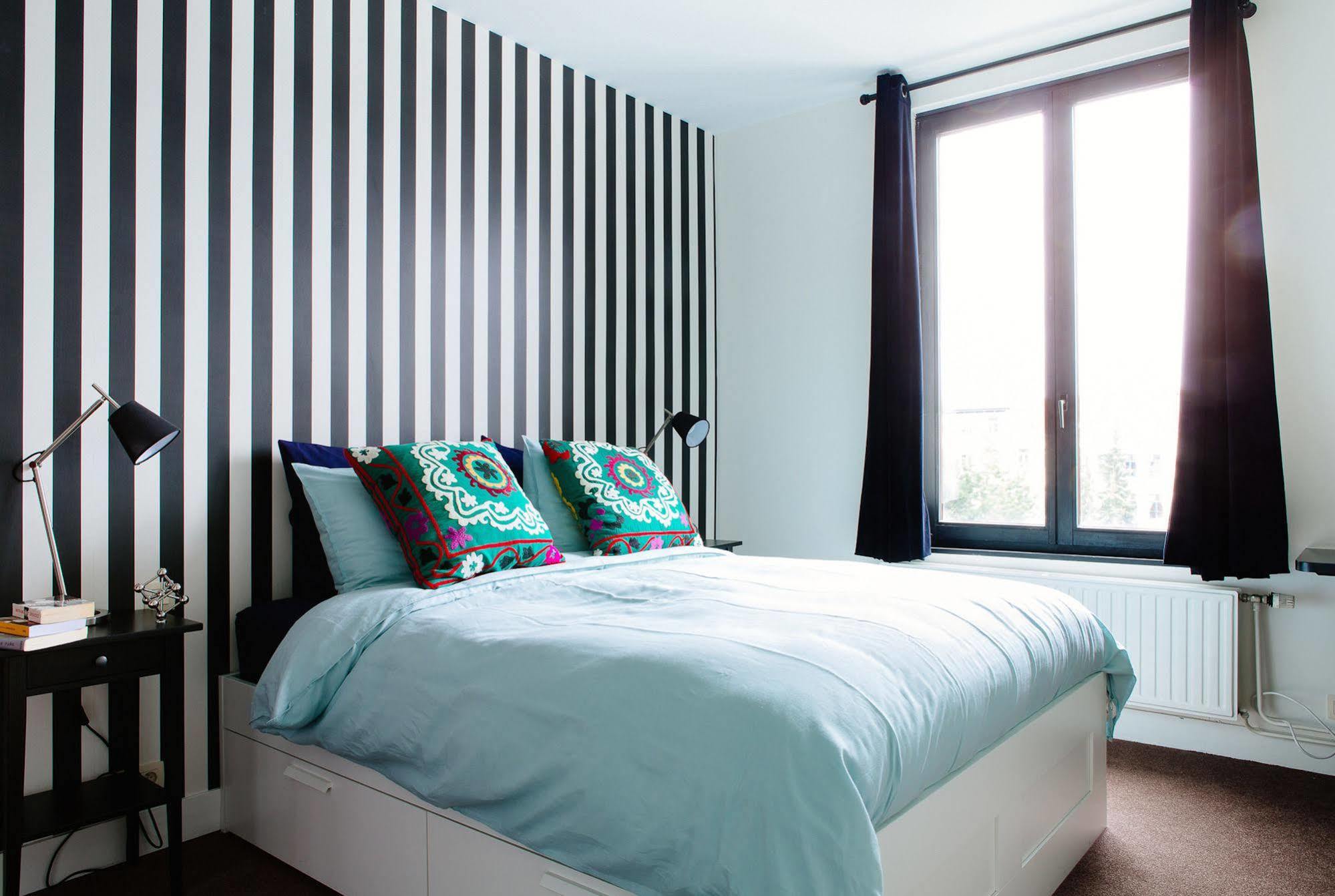 B&B Place Jourdan Etterbeek ภายนอก รูปภาพ