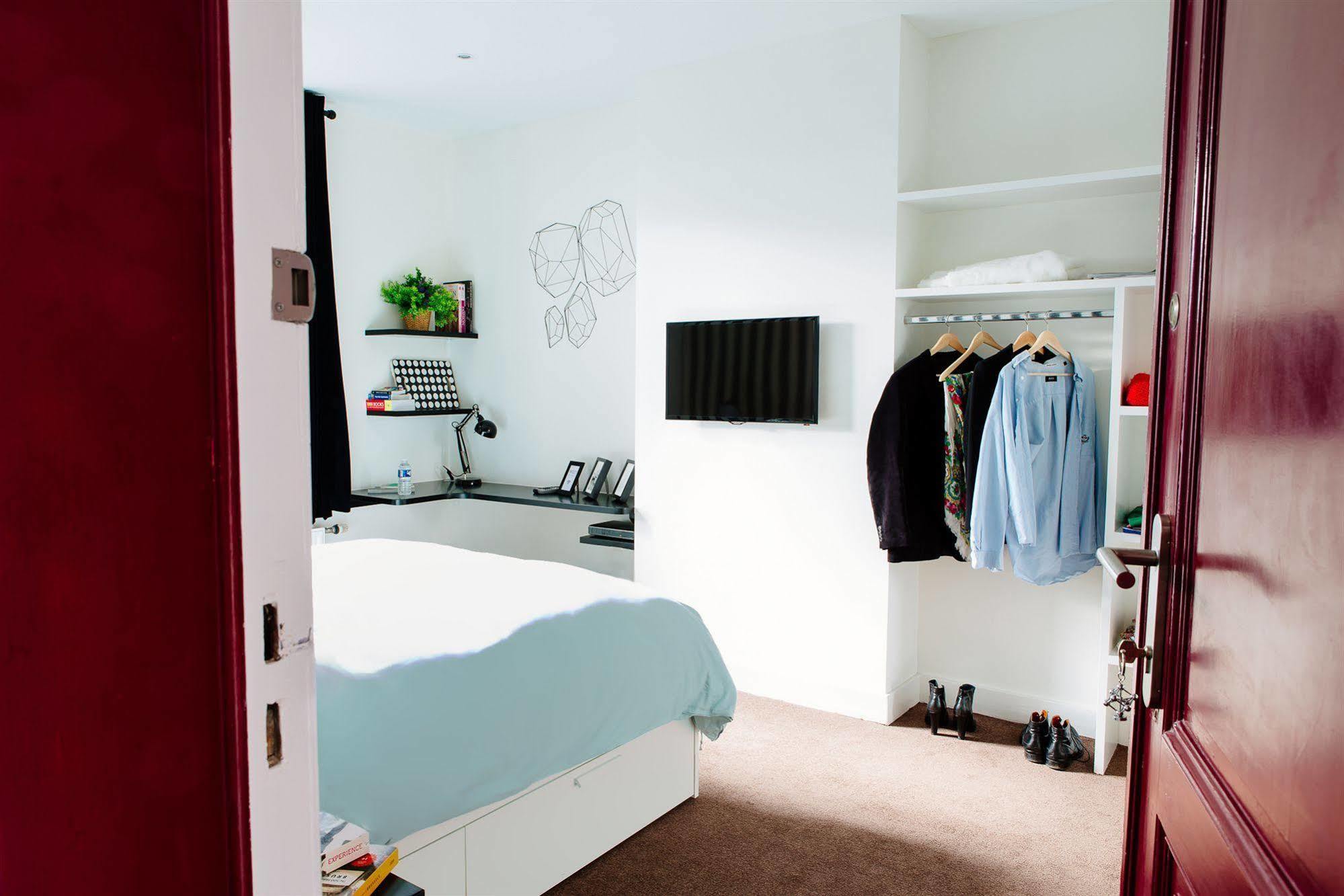 B&B Place Jourdan Etterbeek ภายนอก รูปภาพ